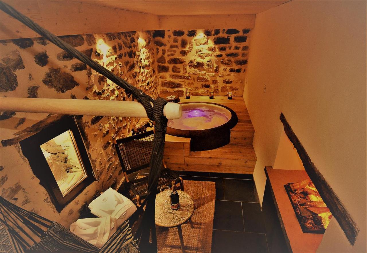 Au Vingtain - Appartement & Spa Atypique Brindas Dış mekan fotoğraf